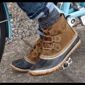 Sorel Out & About Leather Snow Boot